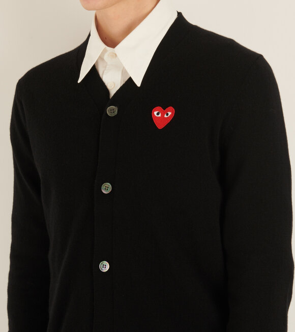 Comme des Garcons PLAY - M Red Heart Cardigan Black 