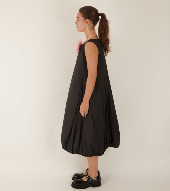 Amomento - Volume Sleeveless Dress Black