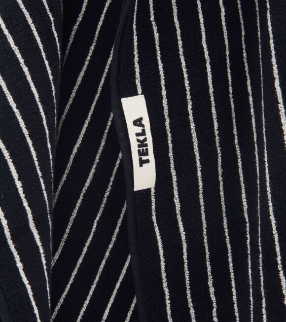 Tekla - Hand Towel 50x90 Black Stripes