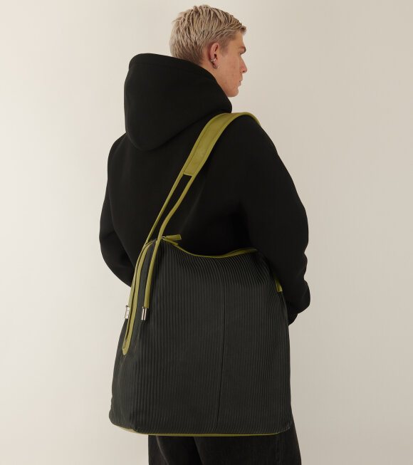 At. Kollektive - Inayat Carryall Bag Black/Turtle Green