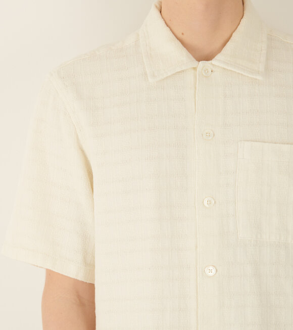 Sunflower - Spacey S/S Shirt Off-white
