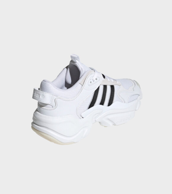 Adidas  - Magmur Runner W White/Black