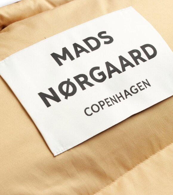 Mads Nørgaard  - Pillow Bag Warm Beige