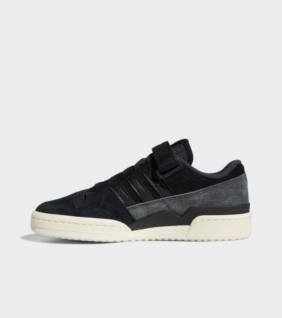 Adidas  - Forum 84 Low Suede Black