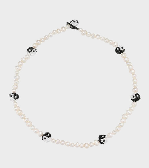 Pura Utz - Pearly Yin Yang Necklace Black/White