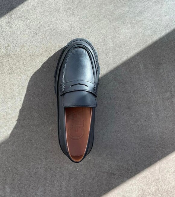 Ganni - Chunky Leather Loafers Black 