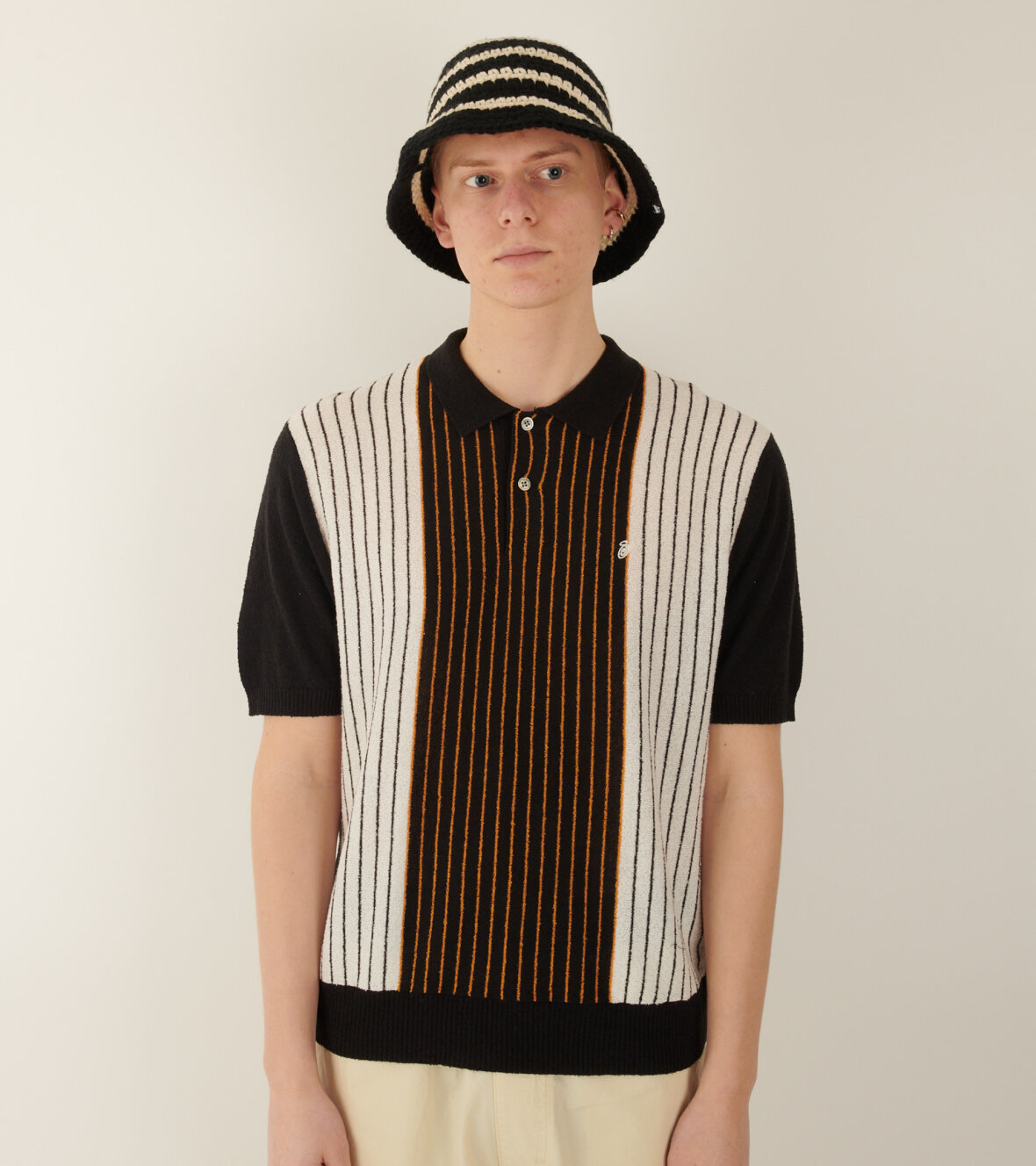 Stussy SWIRL KNIT BUCKET HAT Black White | hartwellspremium.com